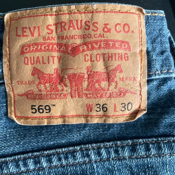 Levi's 569 Jeans - Picture 4 of 5